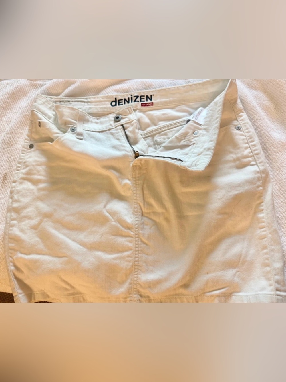 Denizen from Levi's Cream Midi Skirt